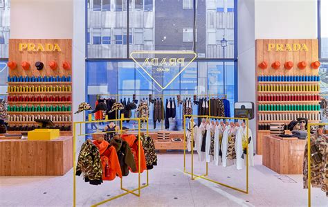 corner shop prada